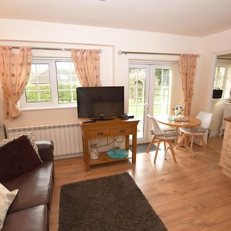 Little Rushbrook Cottages Tanworth Экстерьер фото