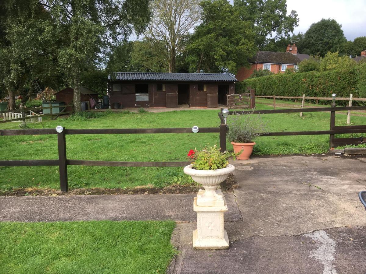 Little Rushbrook Cottages Tanworth Экстерьер фото