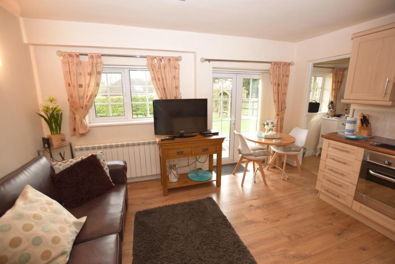 Little Rushbrook Cottages Tanworth Экстерьер фото