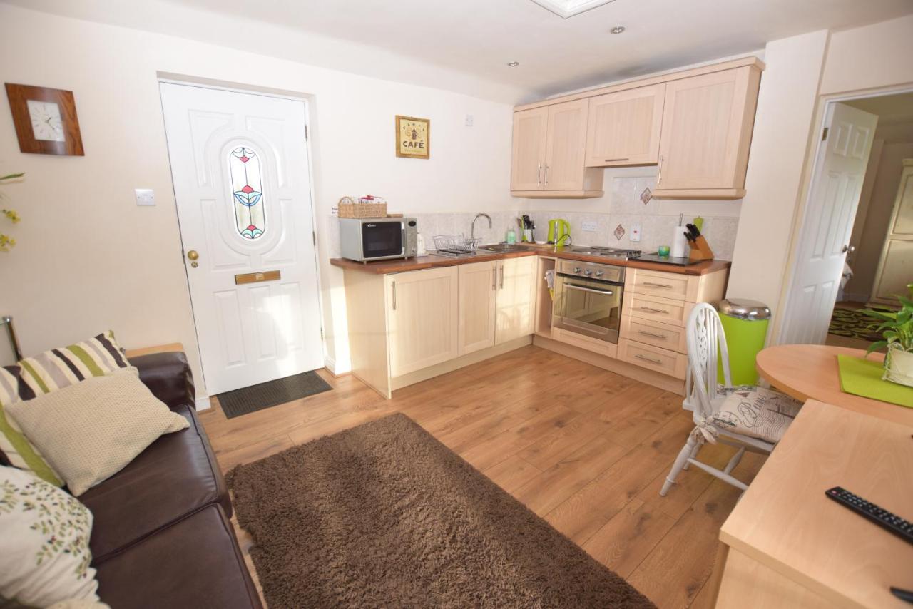 Little Rushbrook Cottages Tanworth Экстерьер фото
