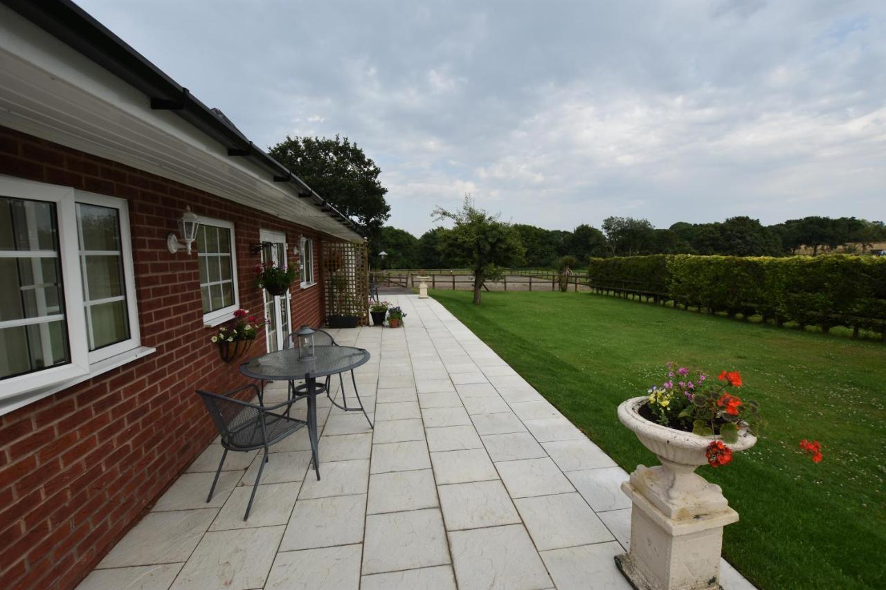 Little Rushbrook Cottages Tanworth Экстерьер фото